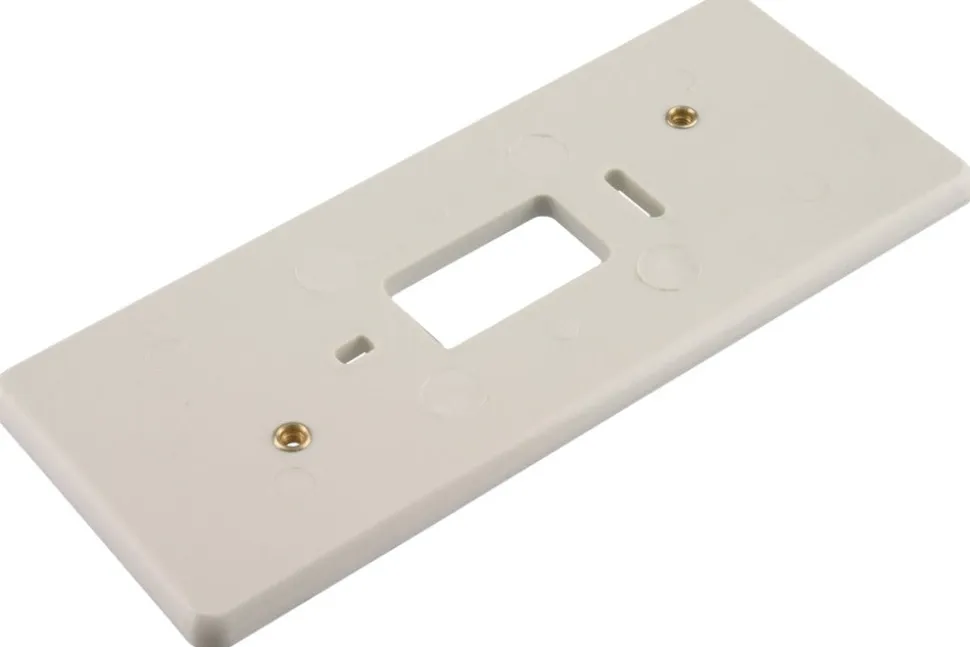 Berker Montageplaat Felsmoer M4 3-Voudig PolarWit