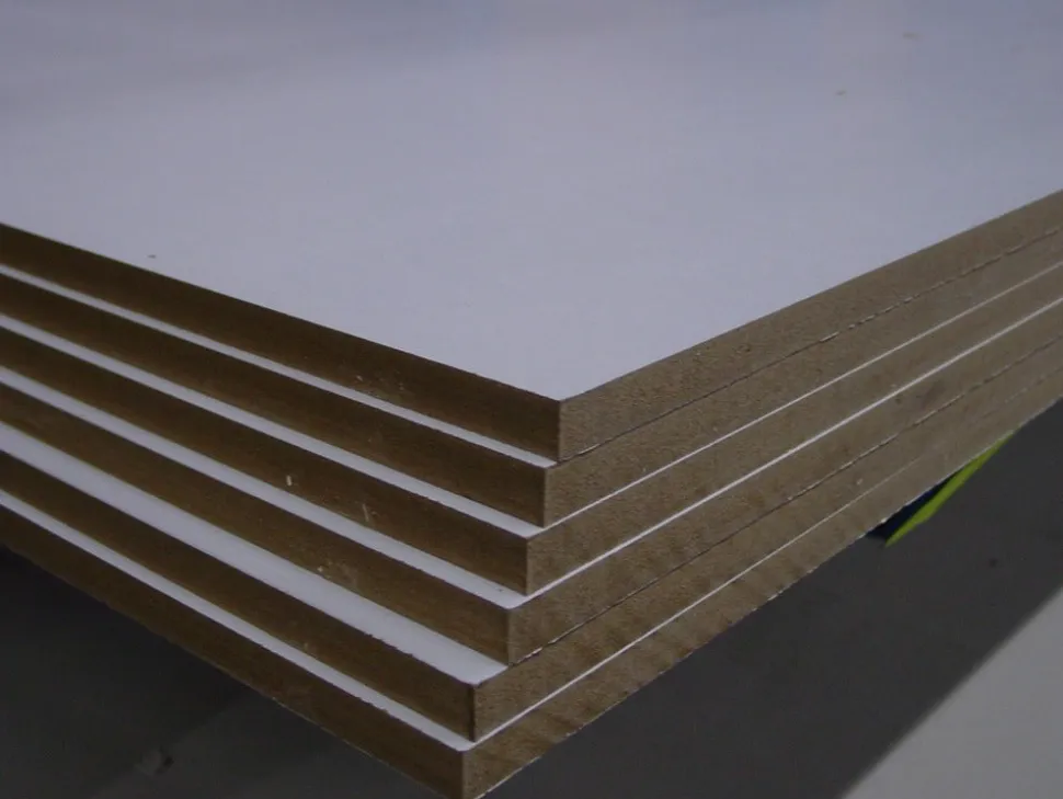 MDF Plaat Lakdraagfolie 2440x1220x9mm 70% PEFC
